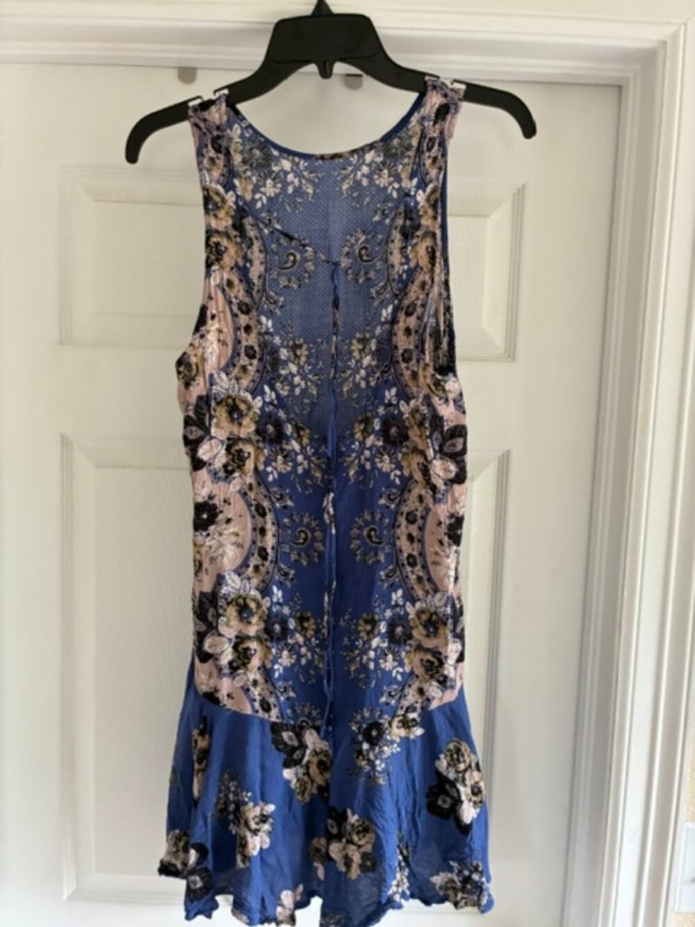 Free People Intimately Nighty, sz Med, good condition.  Boho blue floral print!